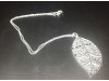 http://https://mocubo.es//p/13237-colgante-con-diseno-de-hoja-plata.html