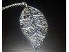 http://https://mocubo.es//p/13237-colgante-con-diseno-de-hoja-plata.html