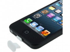 4438 kit antipolvo para iphone 5 blanco.jpeg