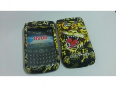 5327 carcasa para blackberry 9700 grabados negro.jpeg